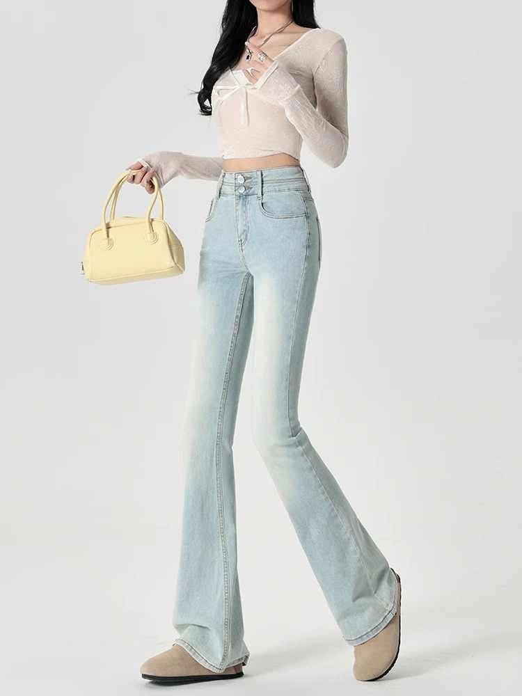 Bootcut Jeans