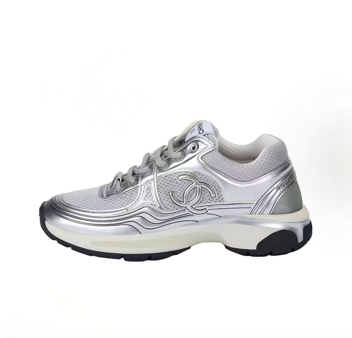 "CC" Runner Sneaker