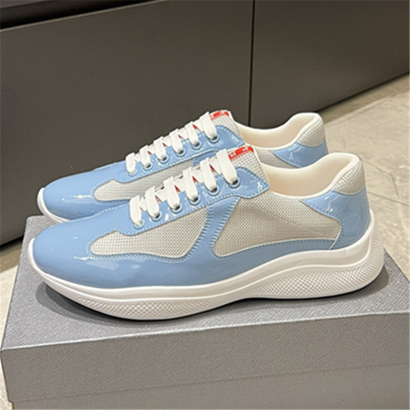 Cups Sneaker