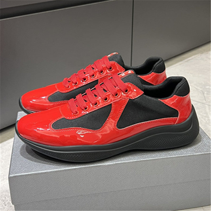 Cups Sneaker