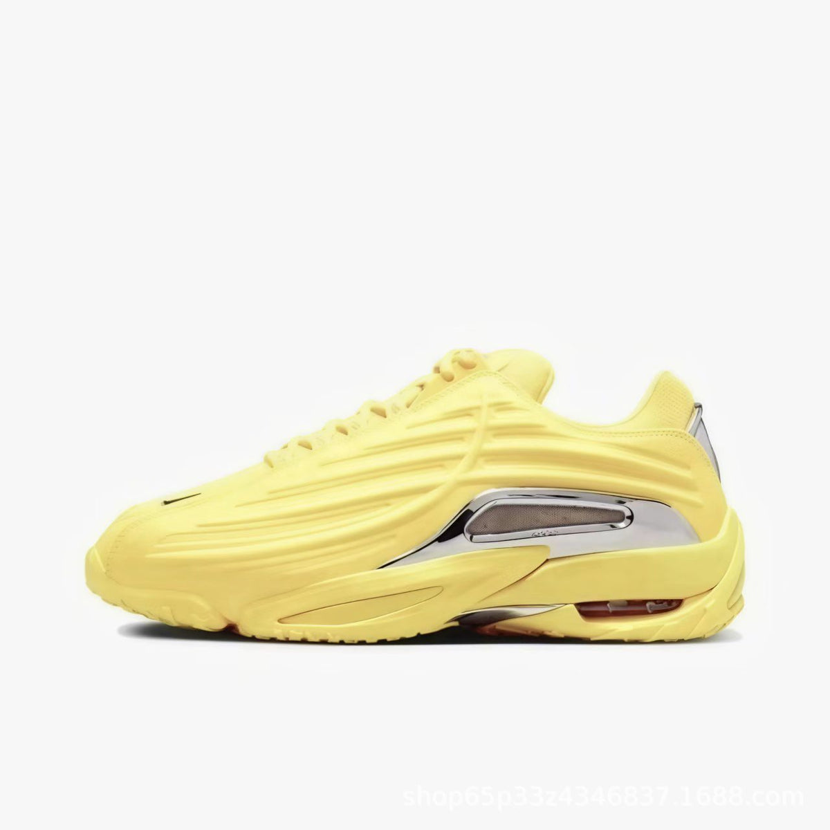 "Hot Step" Sneaker