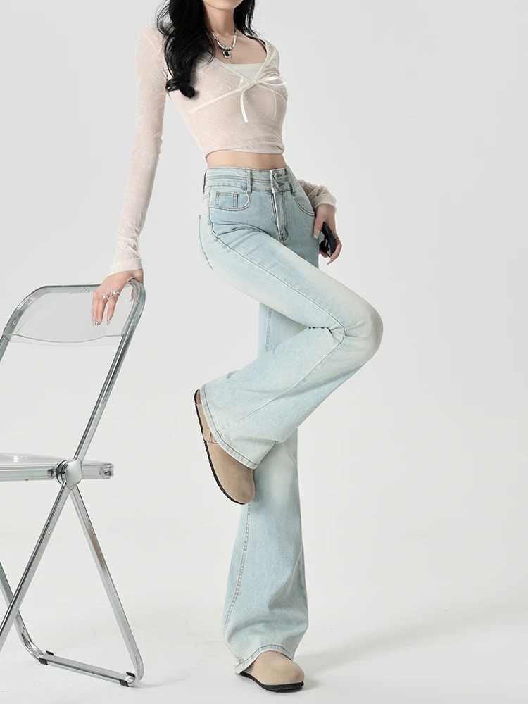 Bootcut Jeans