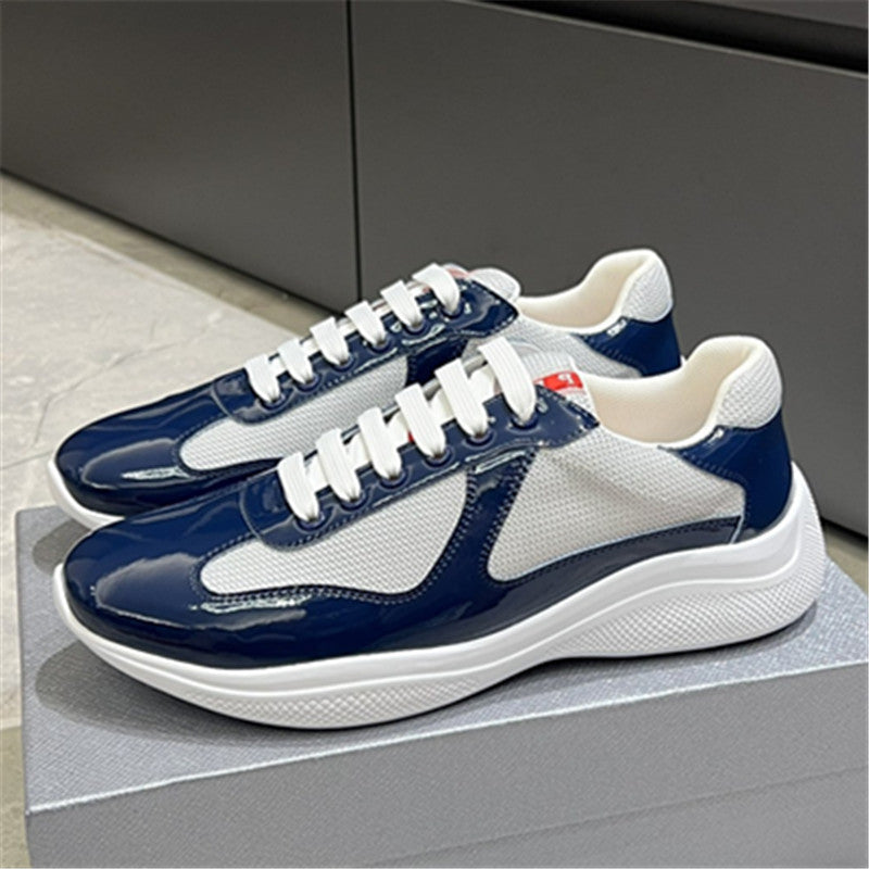 Cups Sneaker