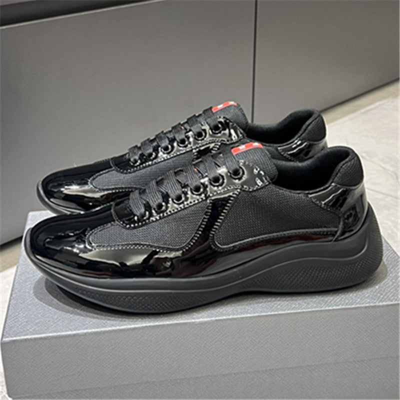 Cups Sneaker