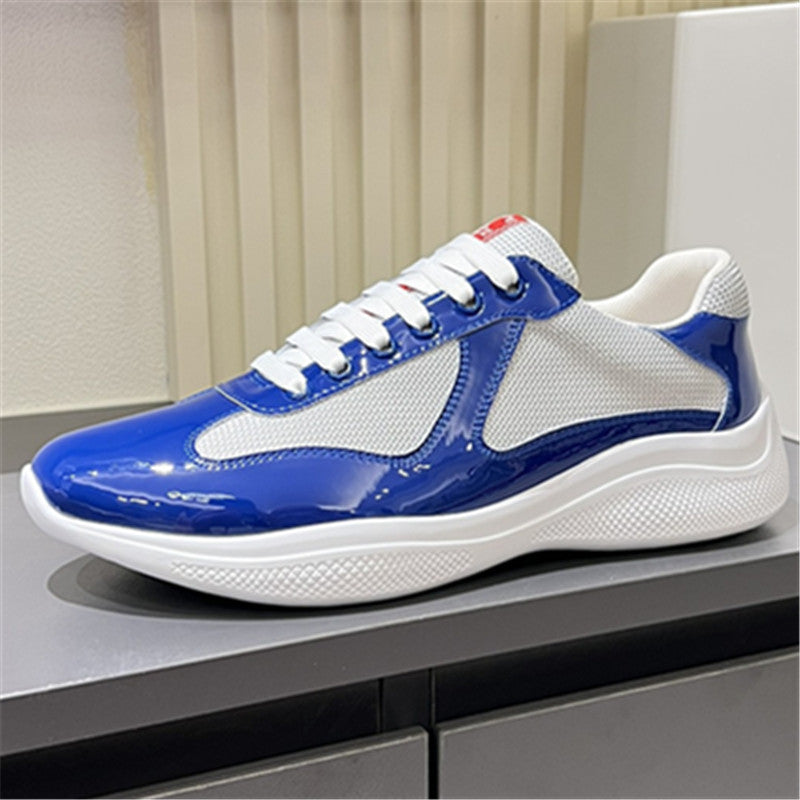 Cups Sneaker