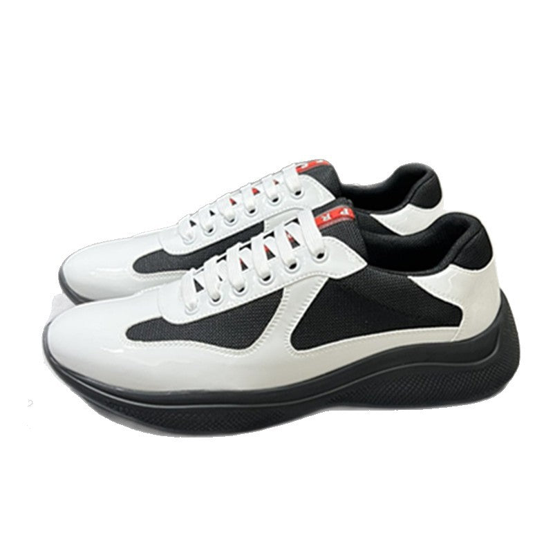 Cups Sneaker